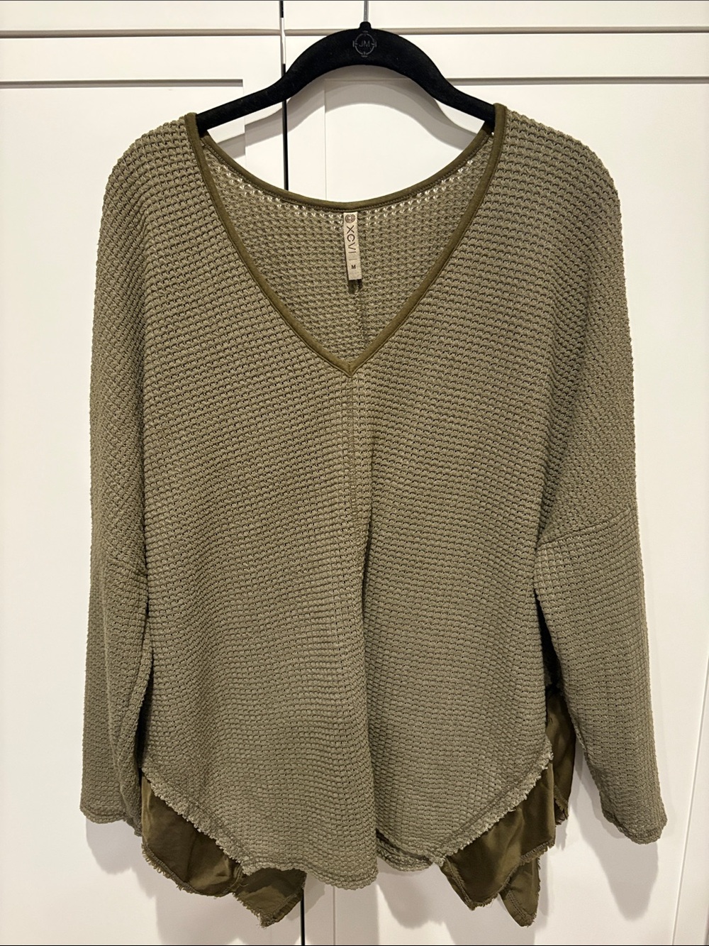 XCVI Olive V-Neck Textured Knit Sweater with Layered Hem